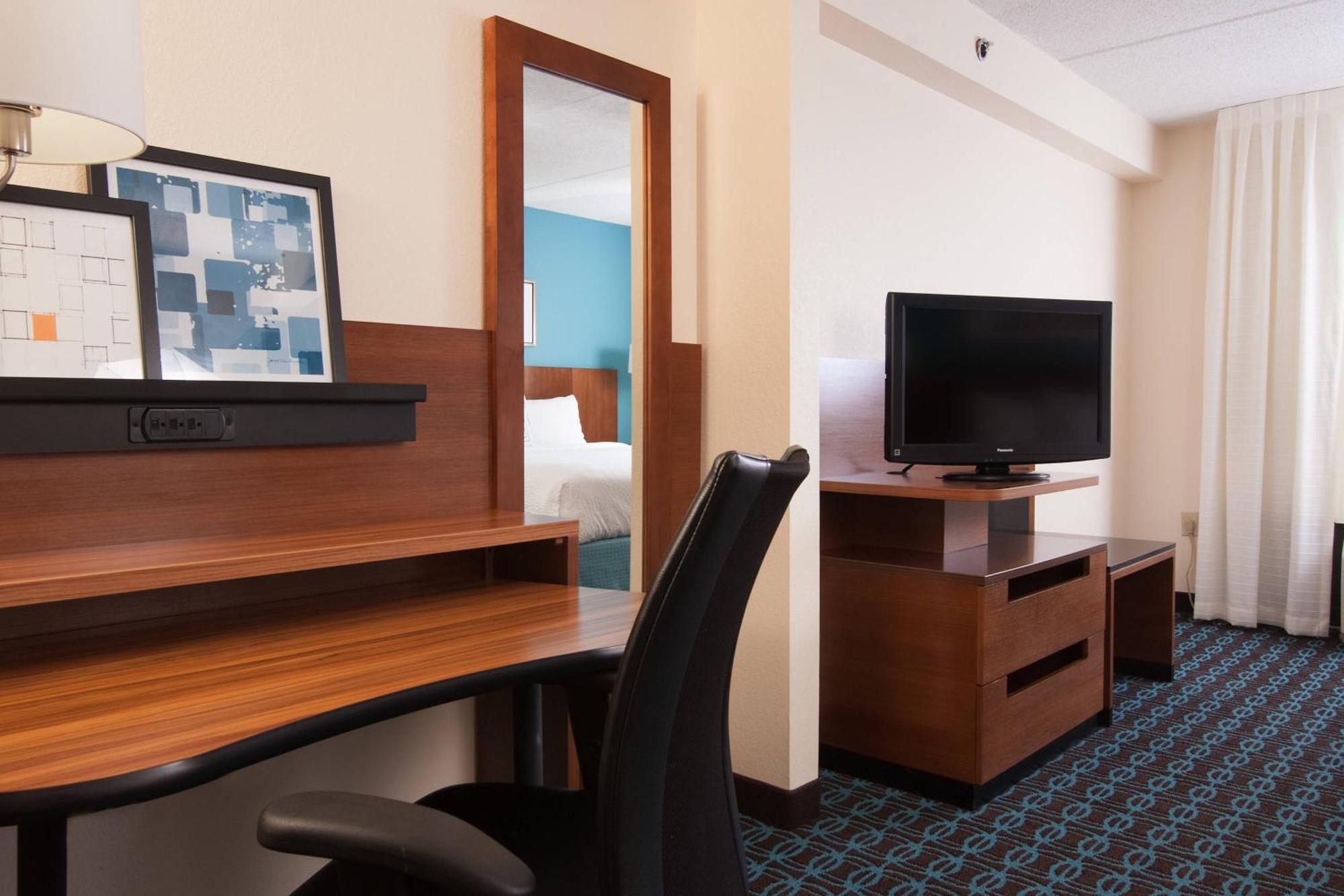Fairfield Inn And Suites Atlanta Airport South/Sullivan Road College Park Ngoại thất bức ảnh