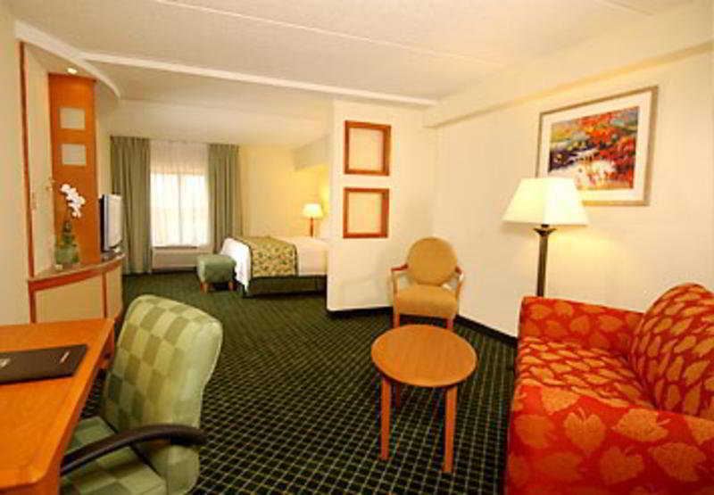 Fairfield Inn And Suites Atlanta Airport South/Sullivan Road College Park Ngoại thất bức ảnh