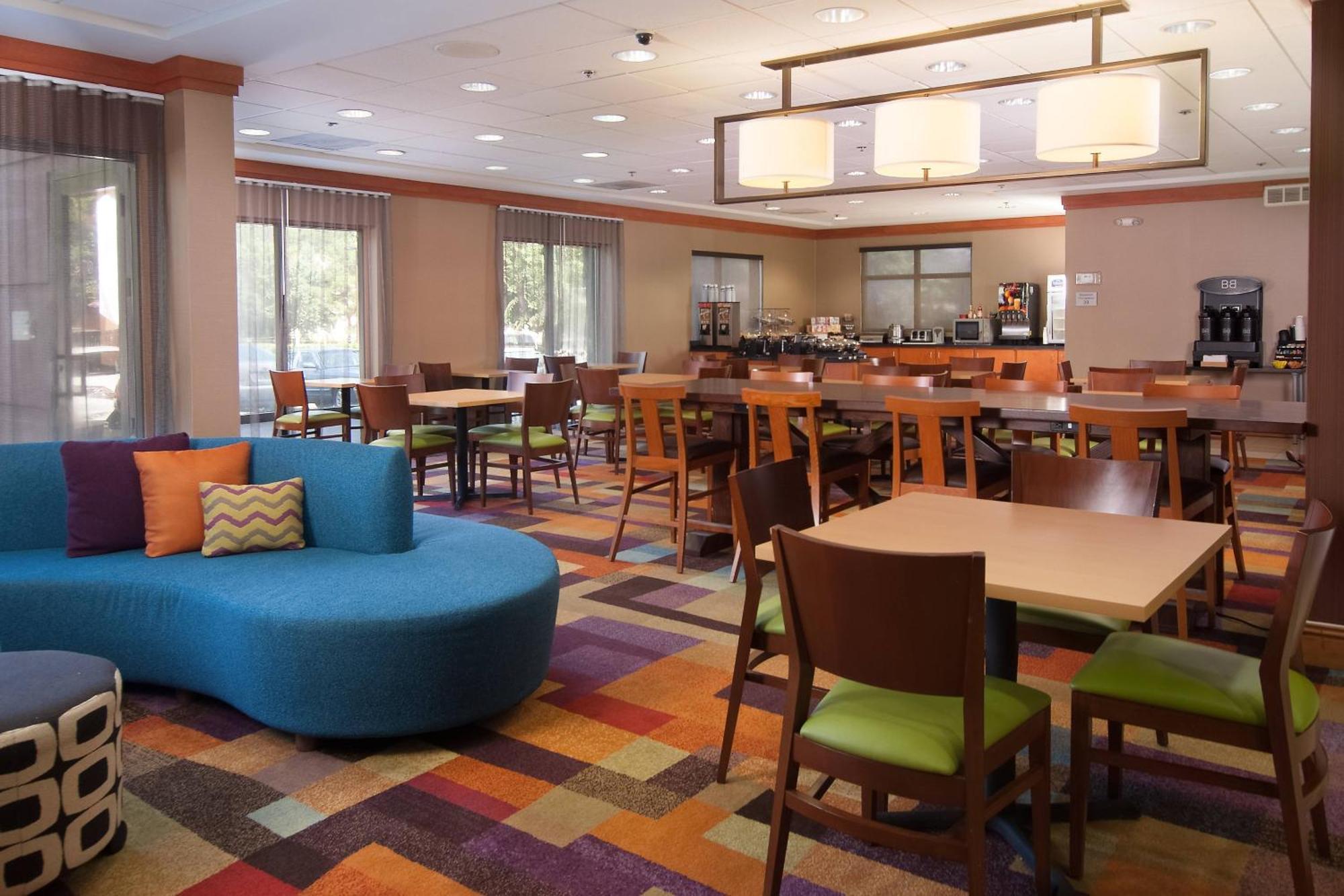 Fairfield Inn And Suites Atlanta Airport South/Sullivan Road College Park Ngoại thất bức ảnh