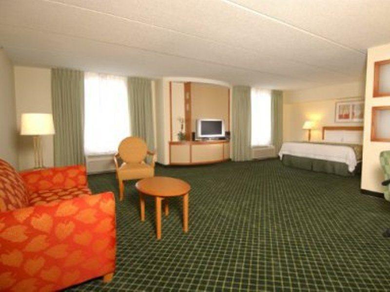 Fairfield Inn And Suites Atlanta Airport South/Sullivan Road College Park Ngoại thất bức ảnh