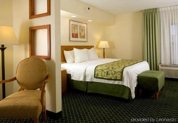 Fairfield Inn And Suites Atlanta Airport South/Sullivan Road College Park Ngoại thất bức ảnh